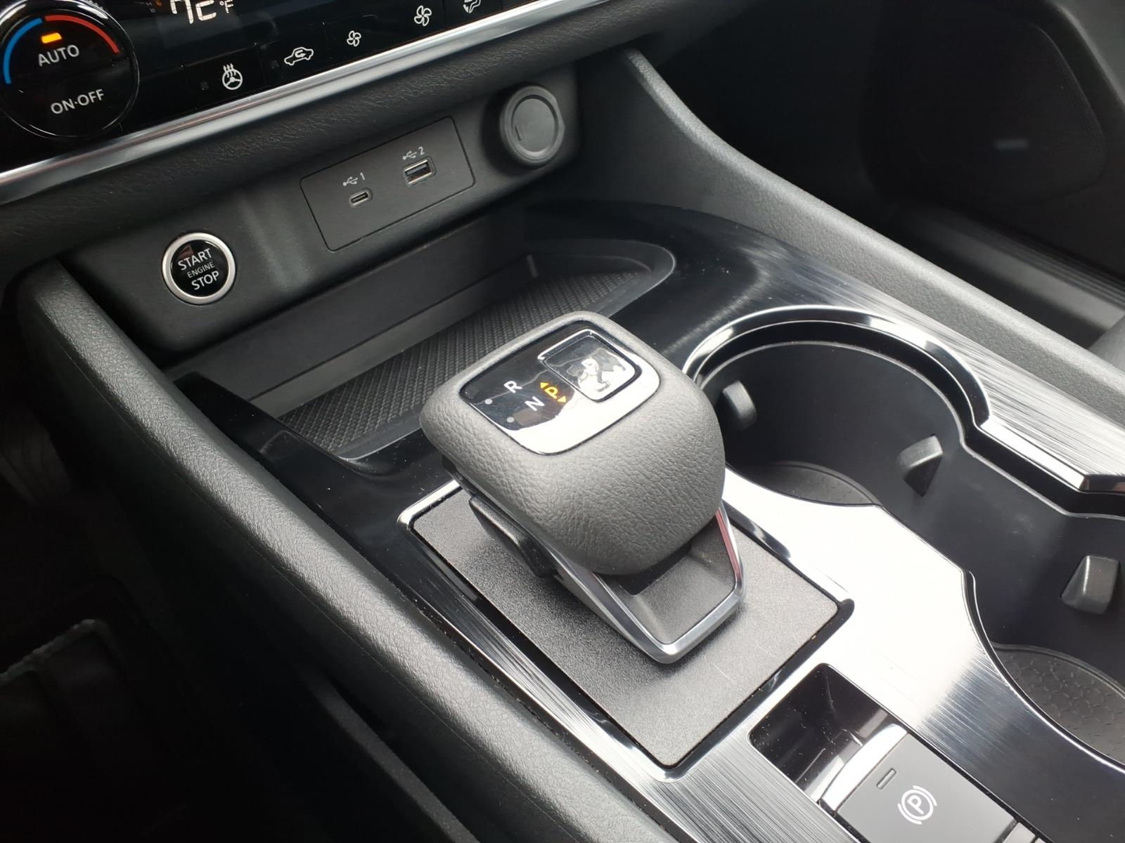 Used 2023 Scarlet Ember Nissan SV image 14