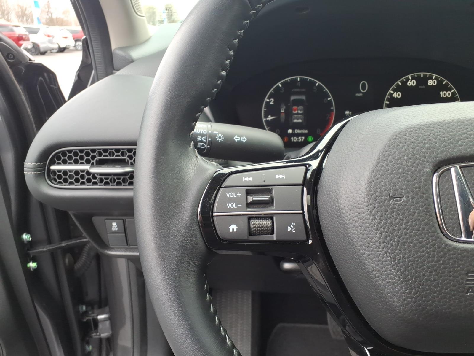 Certified Used 2025 Modern Steel Metallic Honda EX-L image 15