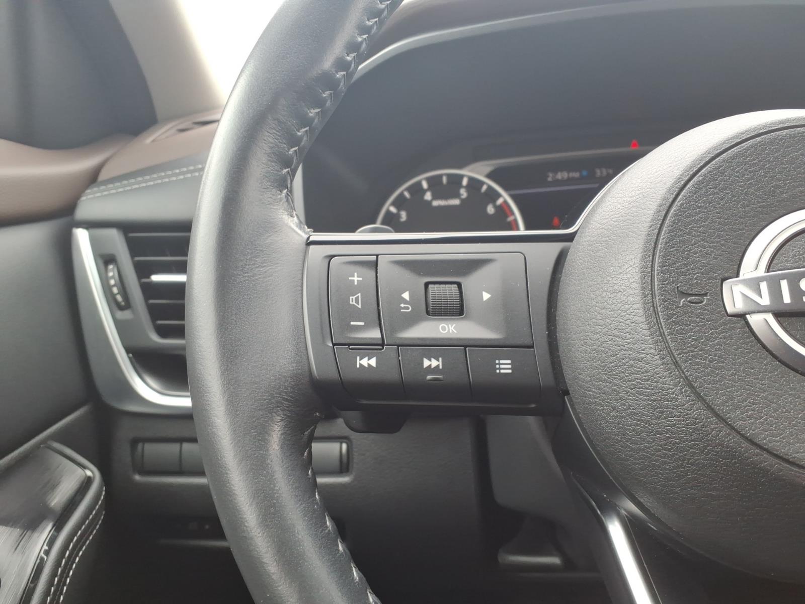 Used 2023 Scarlet Ember Nissan SV image 15