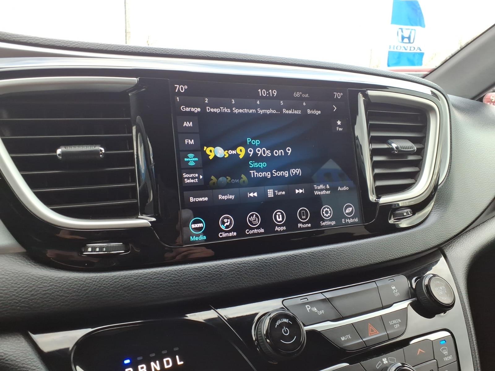 Used 2020 Silver Chrysler Touring image 17