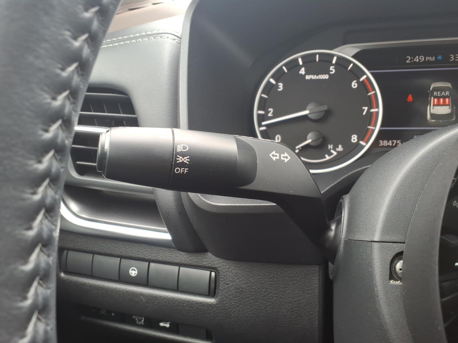 Used 2023 Scarlet Ember Nissan SV image 18