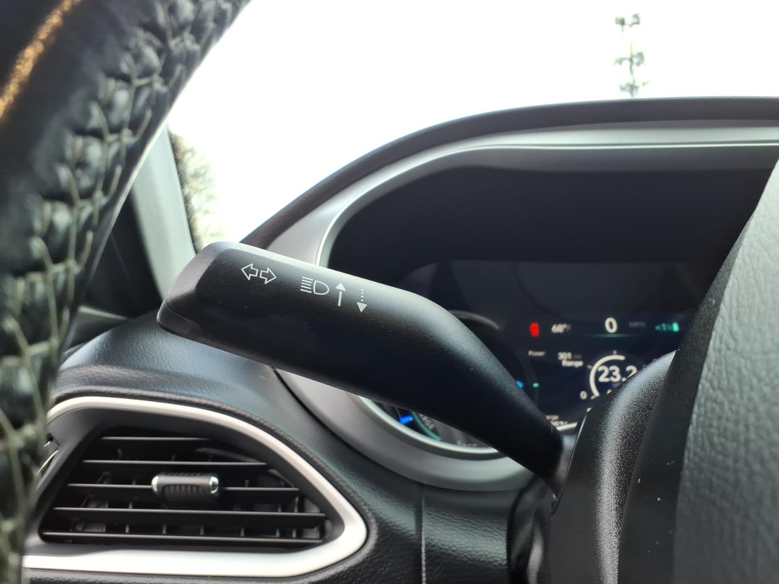 Used 2020 Silver Chrysler Touring image 19