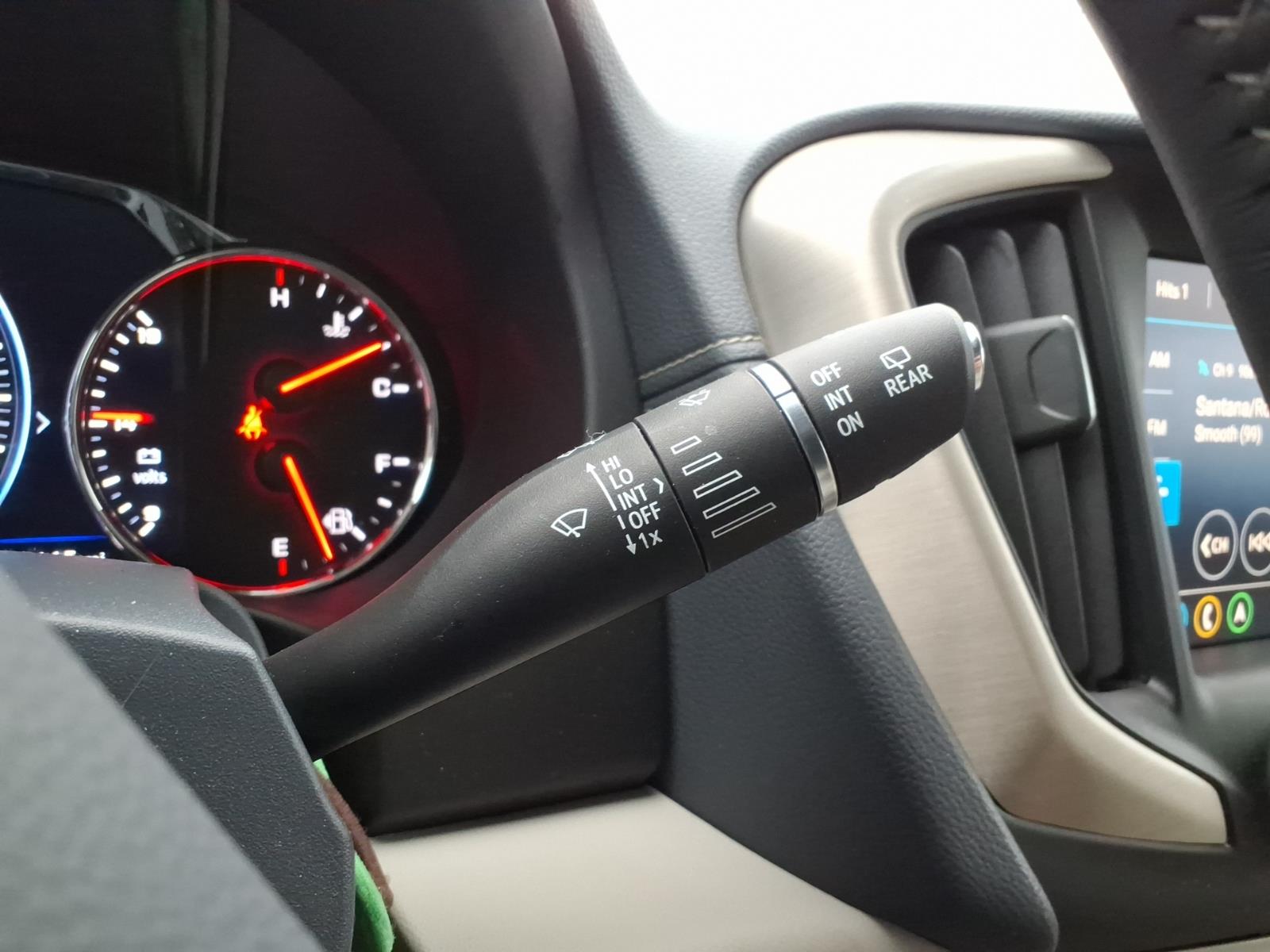 Used 2022 White GMC Denali image 19