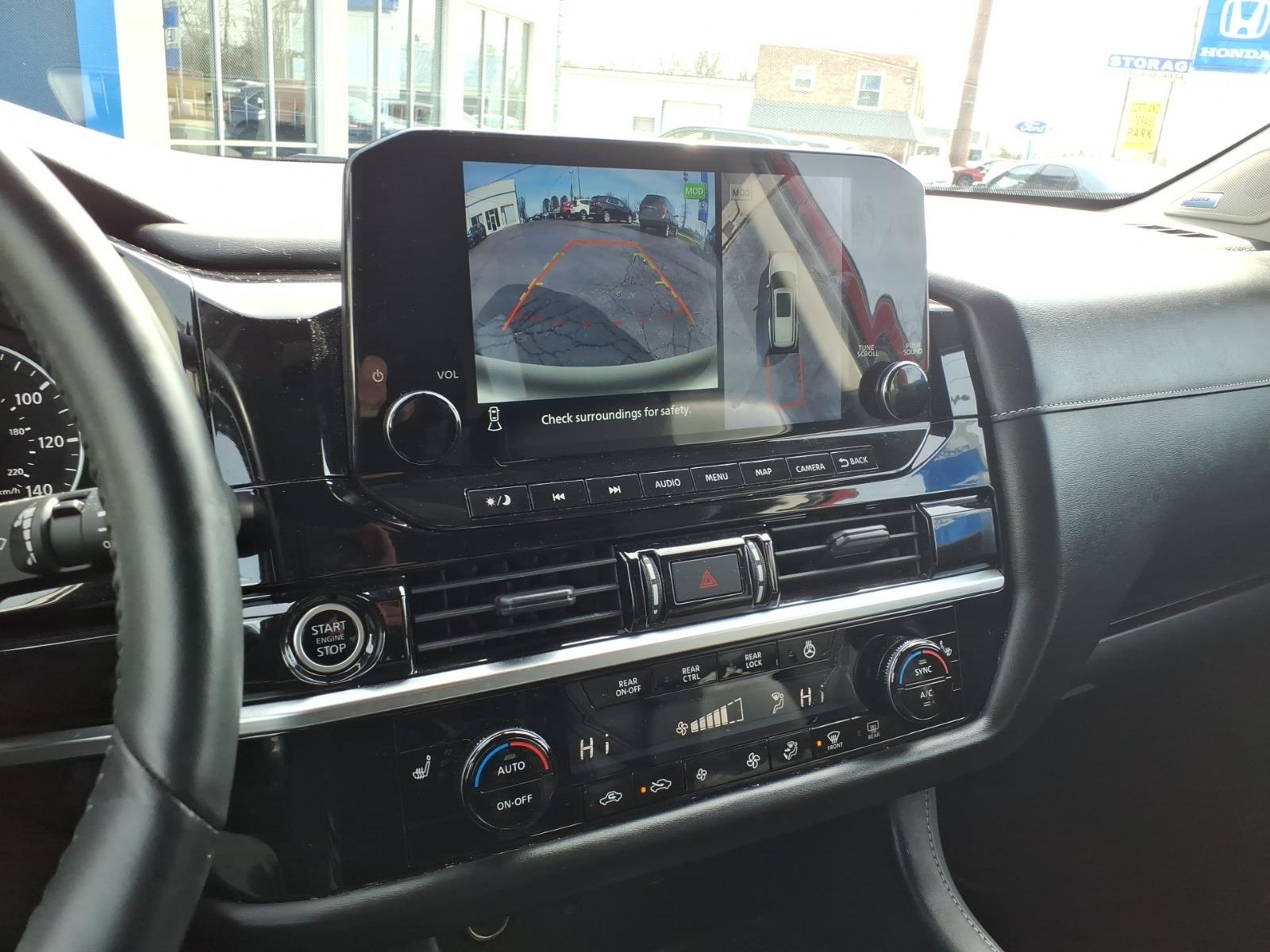 Used 2022 Red Nissan SL image 20