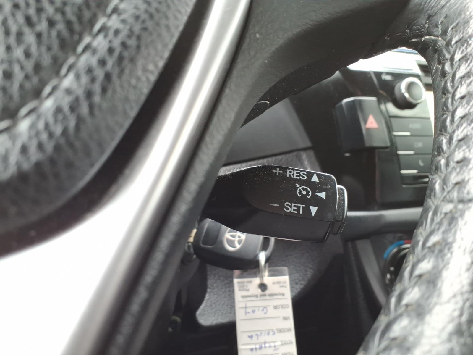 Used 2015 Gray Toyota  image 21