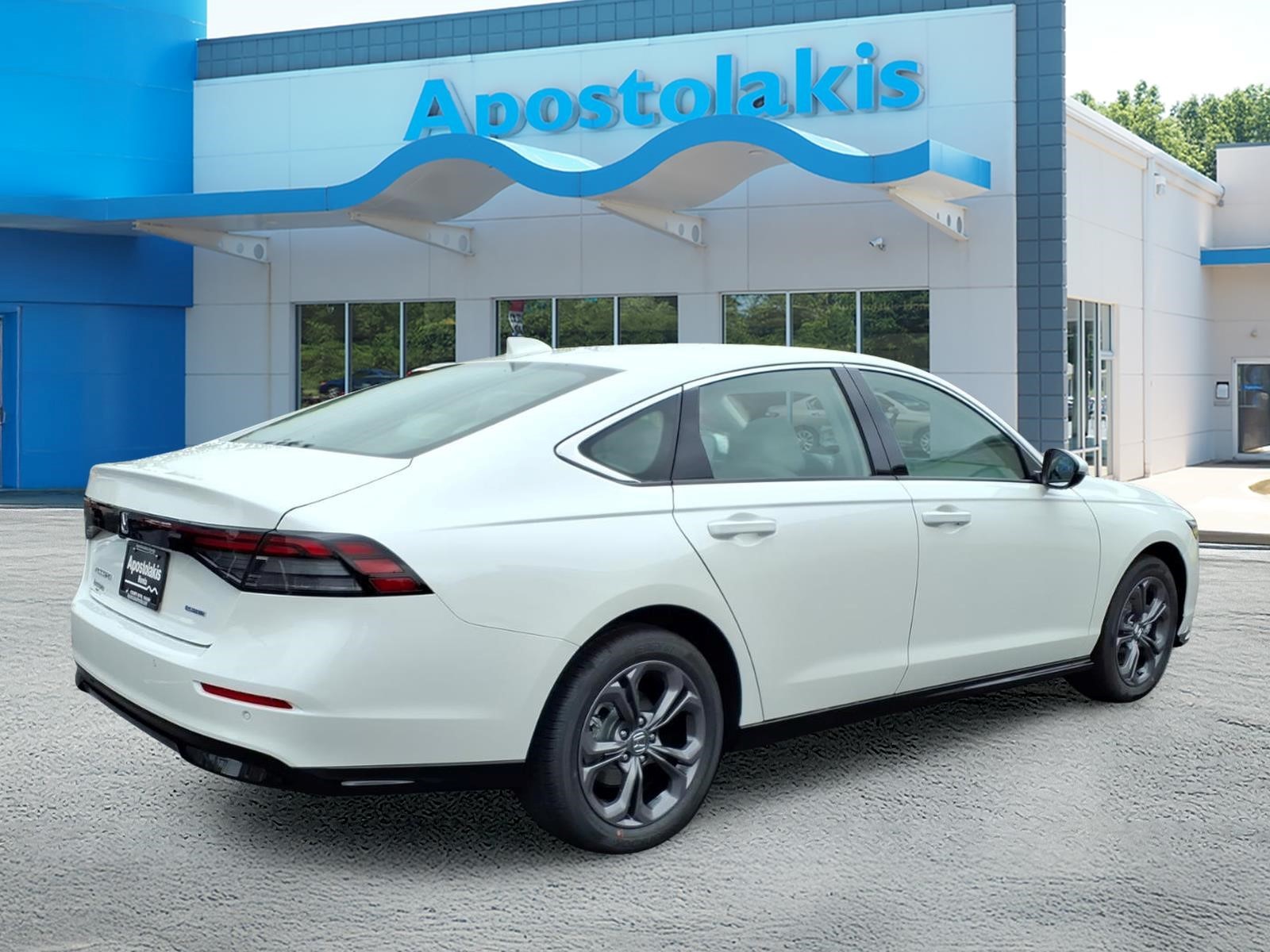 New 2026 Platinum White Honda EX-L image 3