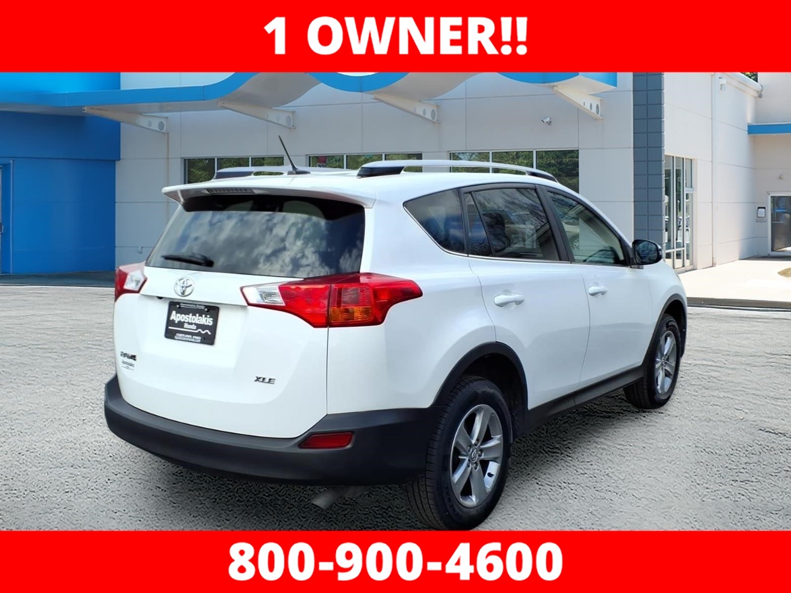 Used 2015 Super White Toyota XLE image 3