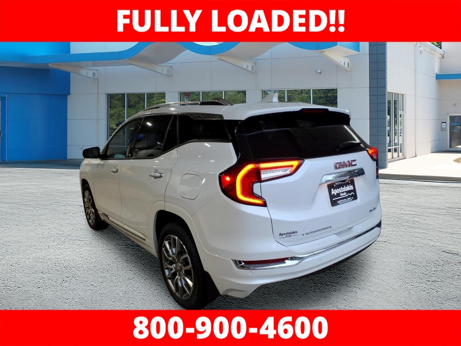 Used 2022 White GMC Denali image 3