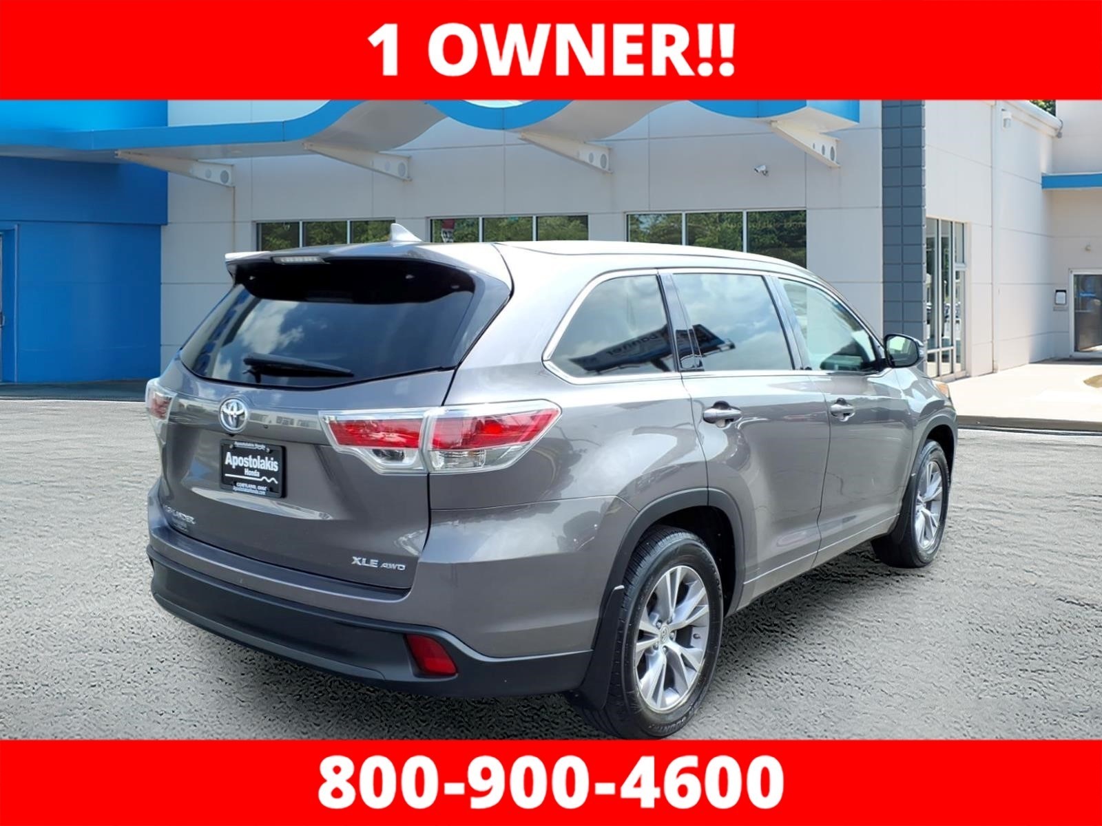 Used 2015 Gray Toyota XLE image 3
