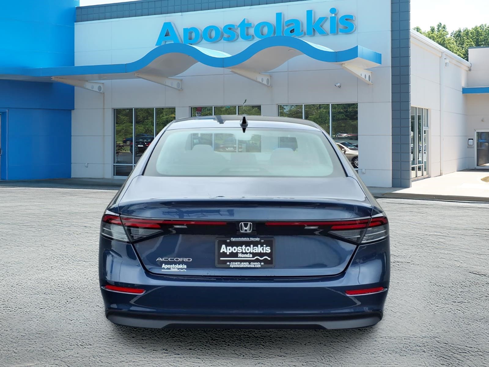 New 2026 Canyon Honda SE image 4
