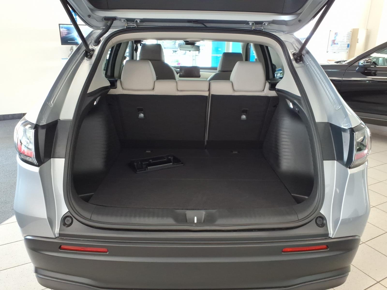 New 2027 Silver Honda LX image 5
