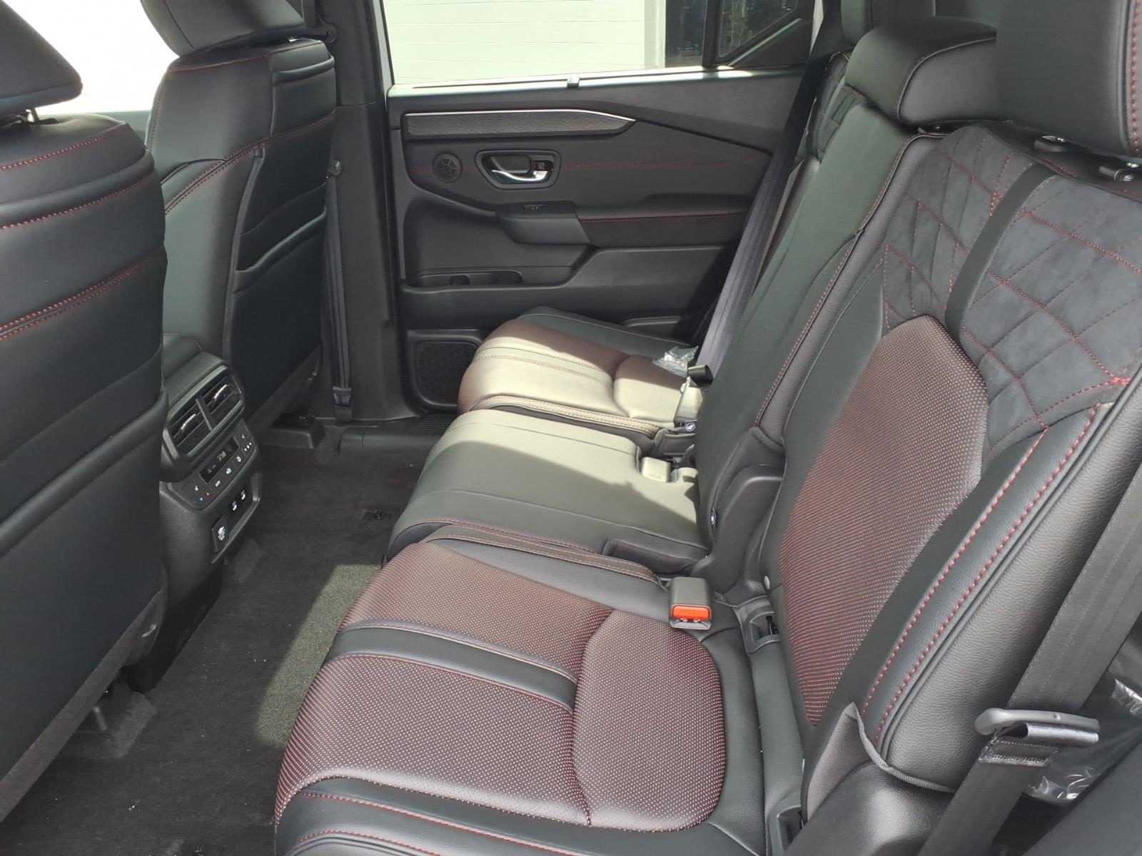 New 2026 Platinum White Honda Black Edition image 5