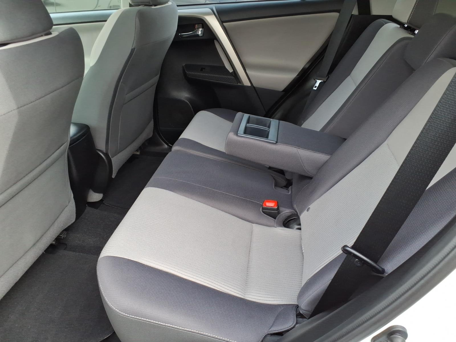 Used 2015 Super White Toyota XLE image 6