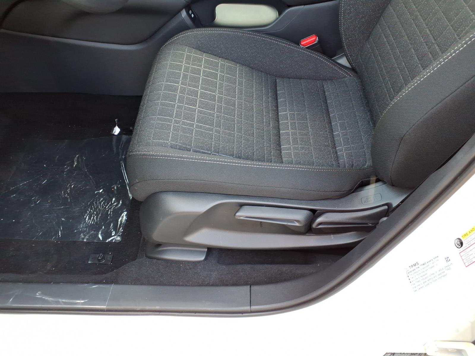 New 2026 Platinum White Honda LX image 6