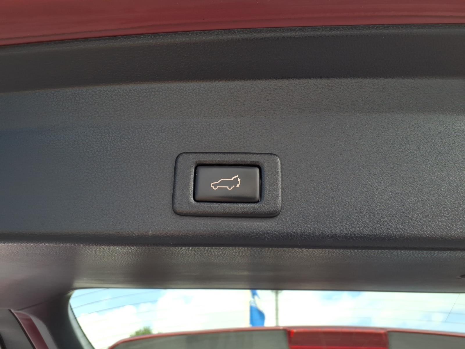 Used 2019 Crimson Red Pearl Subaru Limited 7-Passenger image 6