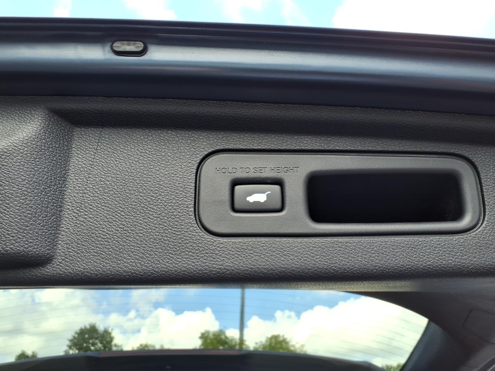 Used 2025 Smoke Blue Honda EX-L image 6