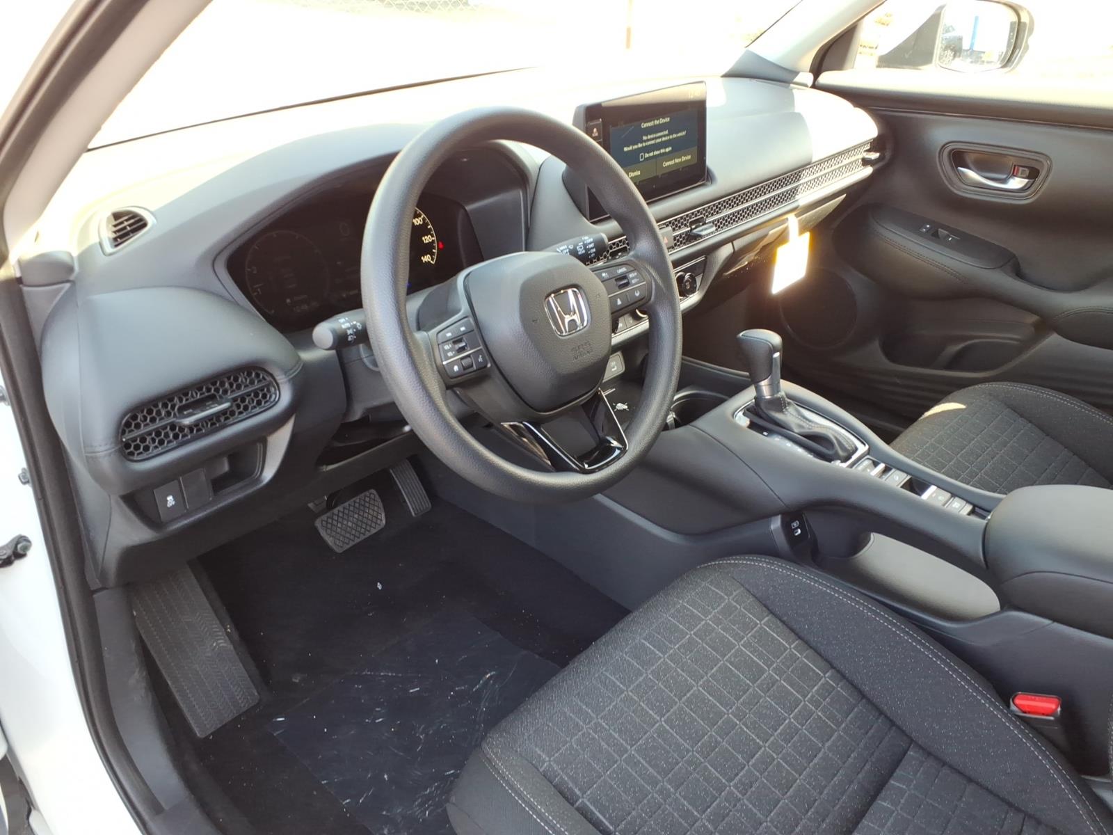 New 2026 Platinum White Honda LX image 7