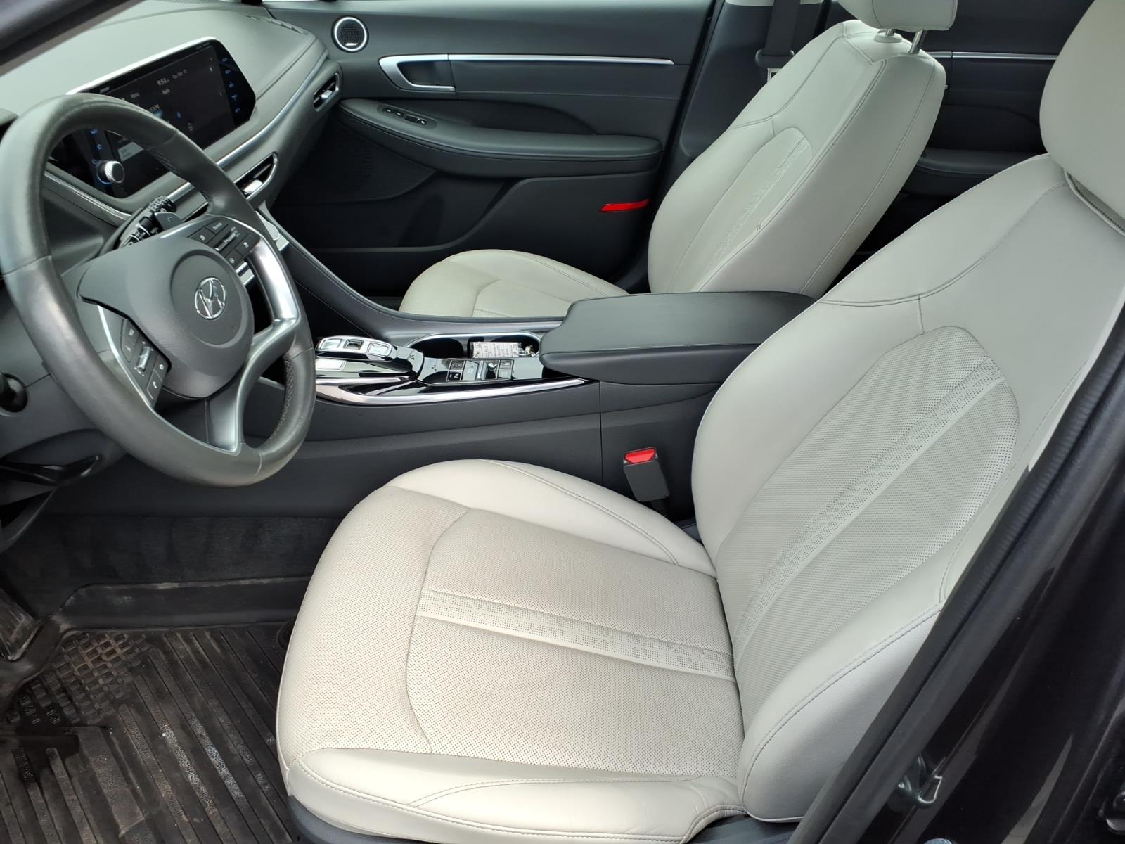 Used 2021 Gray Hyundai Limited image 7