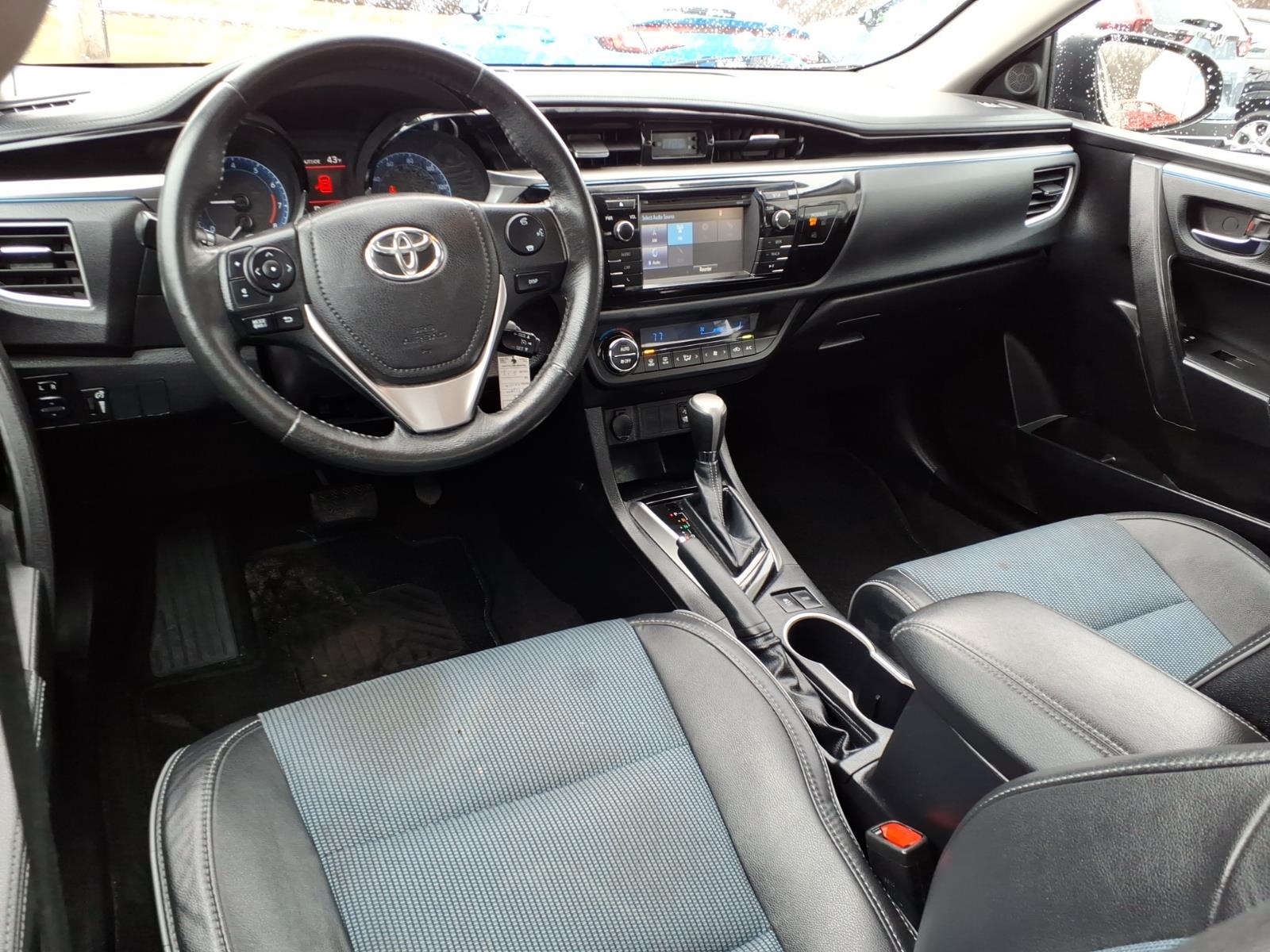 Used 2015 Gray Toyota  image 8
