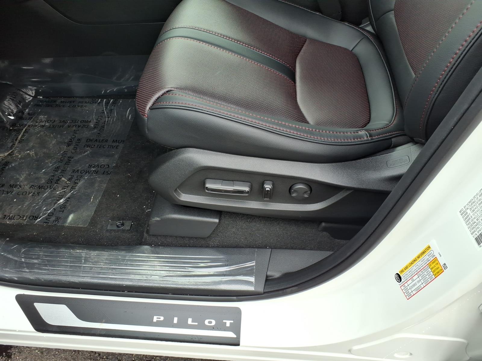 New 2026 Platinum White Honda Black Edition image 8