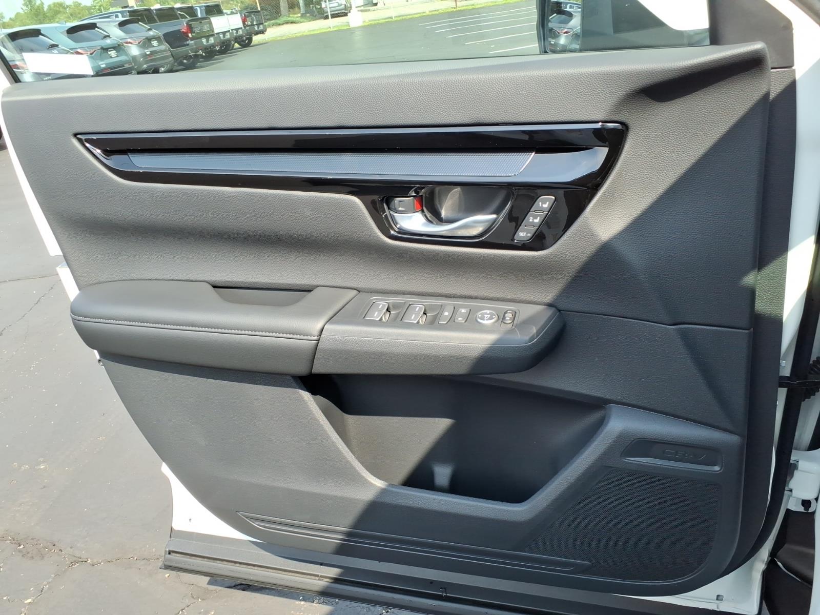 New 2026 Platinum White Honda EX-L image 8