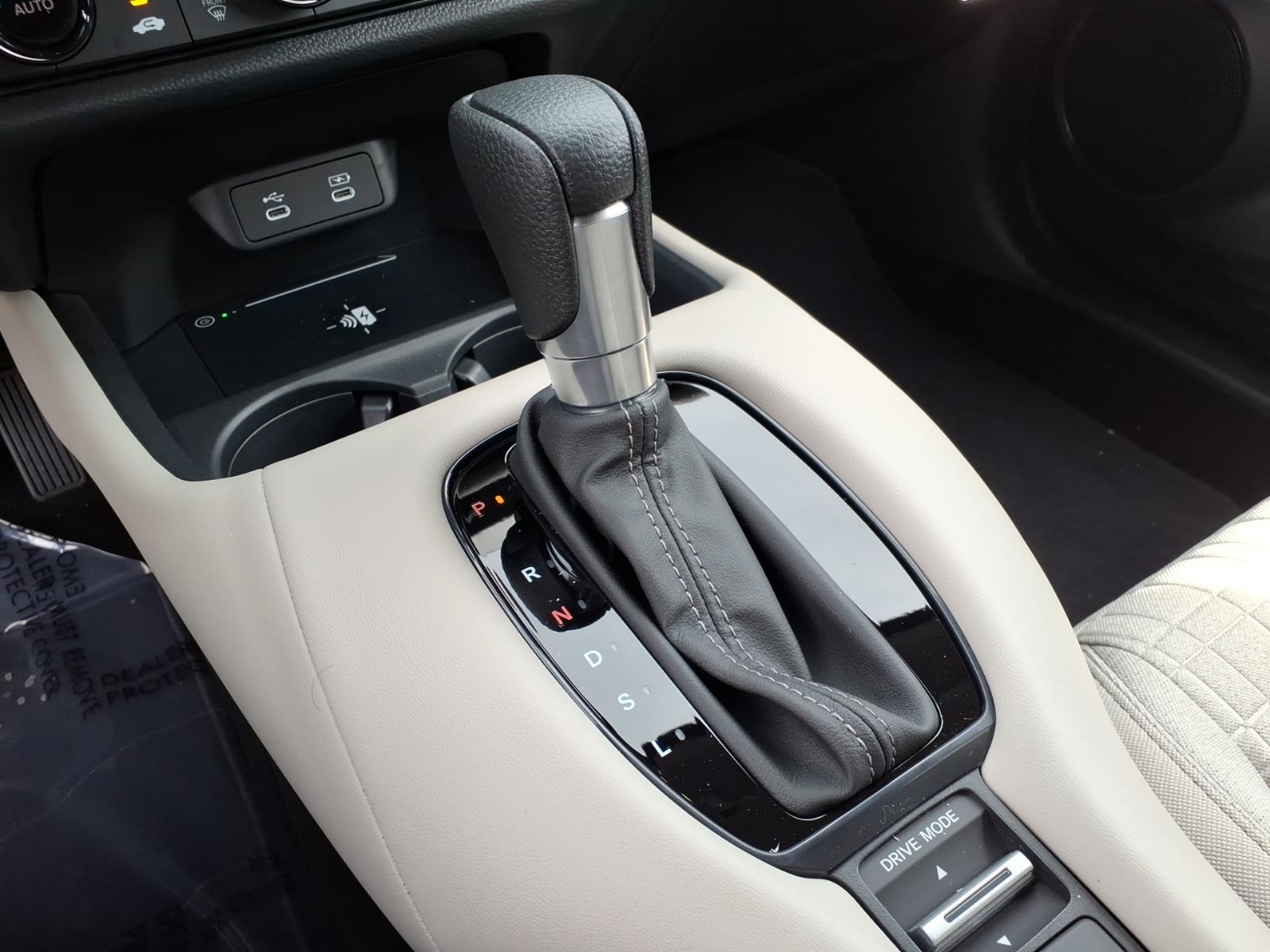 New 2026 Modern Steel Metallic Honda LX image 9