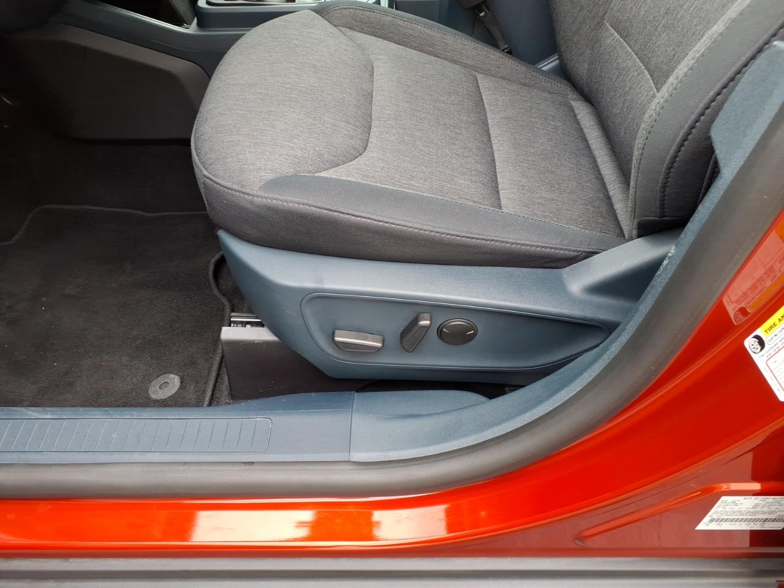 Used 2024 Burnt Orange Ford XLT image 9