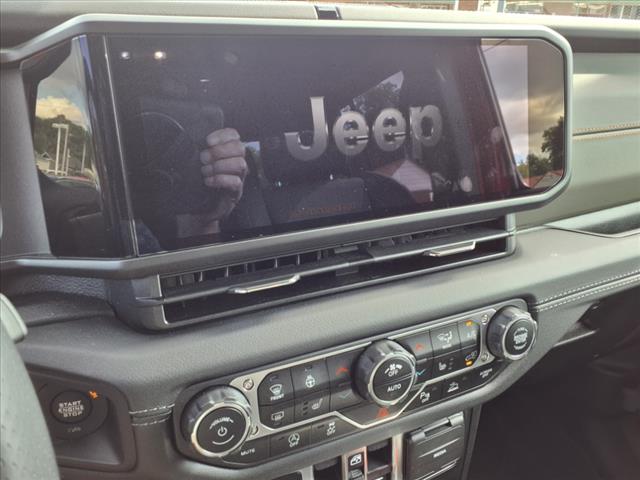 2024 Jeep Gladiator Mojave X