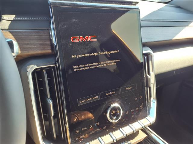 2025 GMC Acadia Denali