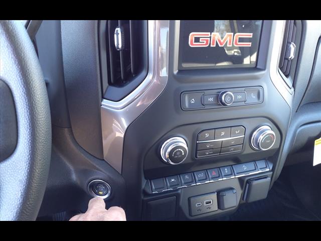2025 GMC Sierra 1500 Pro