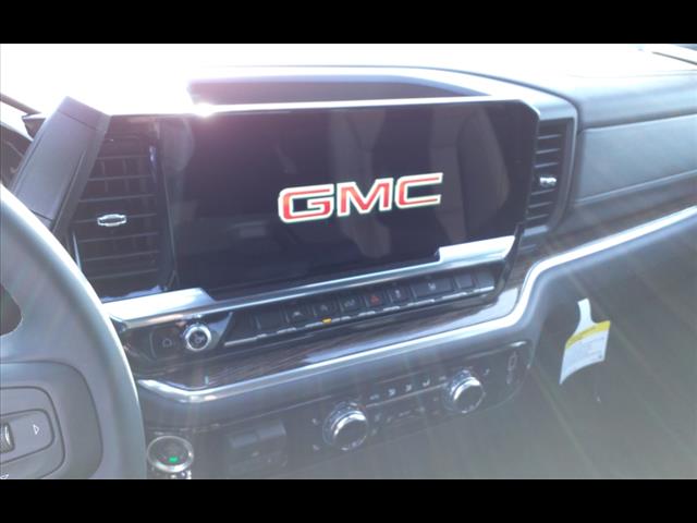 2025 GMC Sierra 1500 SLE