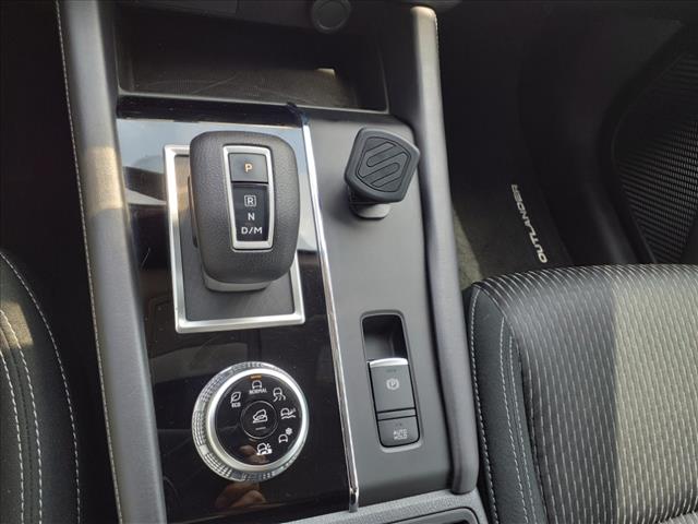 2023 Mitsubishi Outlander ES