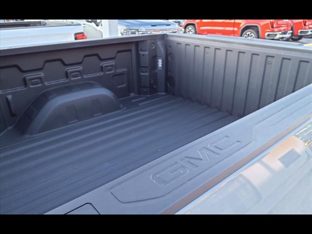 2025 GMC Sierra 1500 SLE