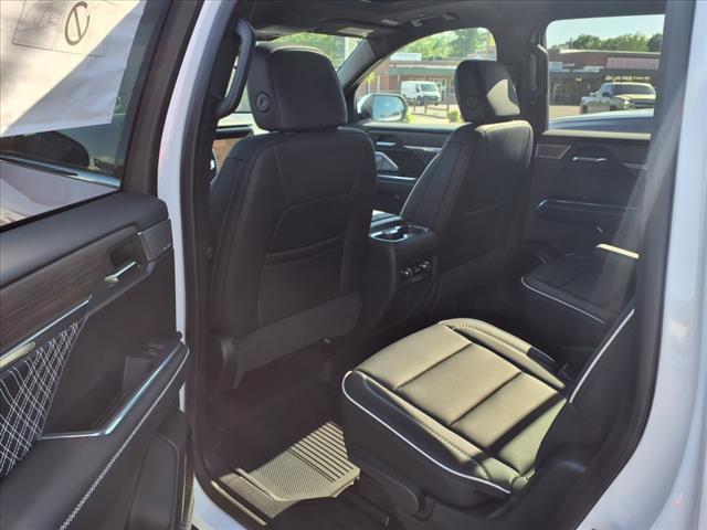2025 GMC Acadia Denali