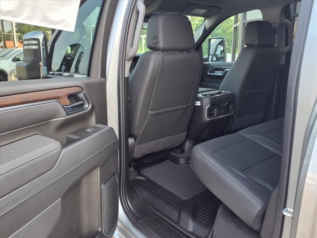 2025 GMC Sierra 2500HD SLT