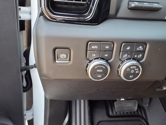 2025 GMC Sierra 2500HD AT4