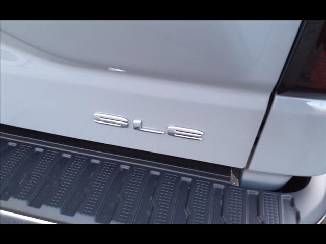 2025 GMC Sierra 1500 SLE