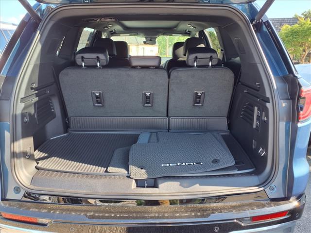 2025 GMC Acadia Denali