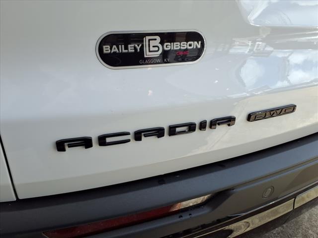 2025 GMC Acadia Elevation