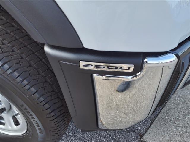 2024 GMC Sierra 2500HD Pro
