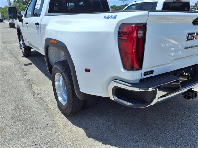 2025 GMC Sierra 3500HD Pro