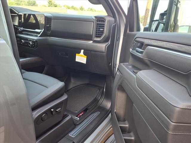 2025 GMC Sierra 2500HD SLT