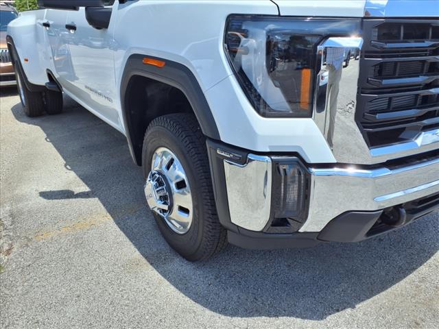 2025 GMC Sierra 3500HD Pro