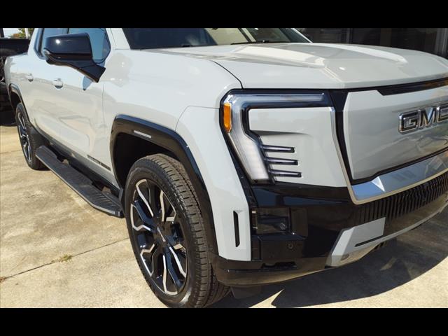2024 GMC Sierra EV Denali Edition 1