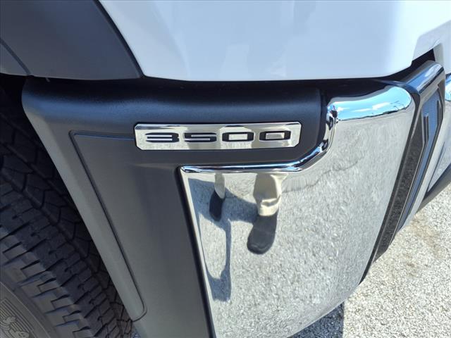 2025 GMC Sierra 3500HD Pro