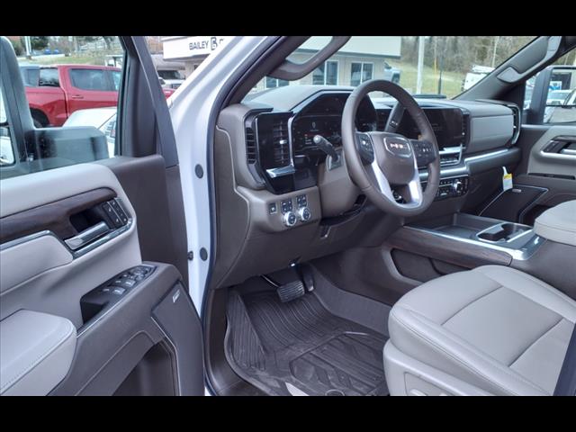 2025 GMC Sierra 2500HD SLT