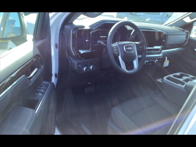 2025 GMC Sierra 1500 SLE
