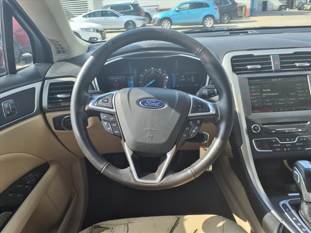 2016 Ford Fusion SE