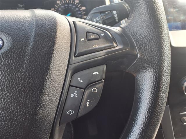 2020 Ford Edge SE