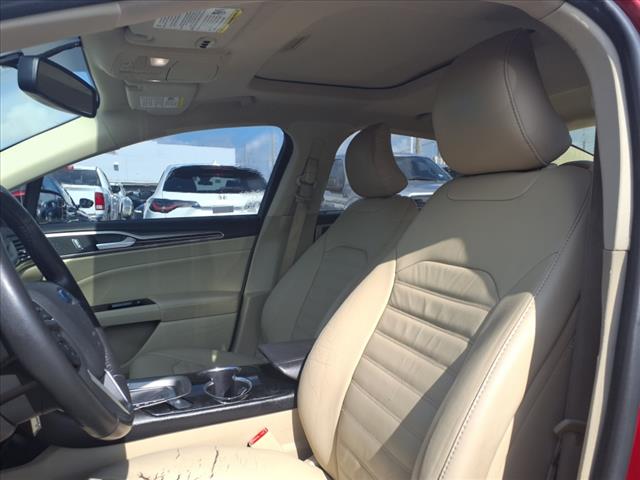 2016 Ford Fusion SE